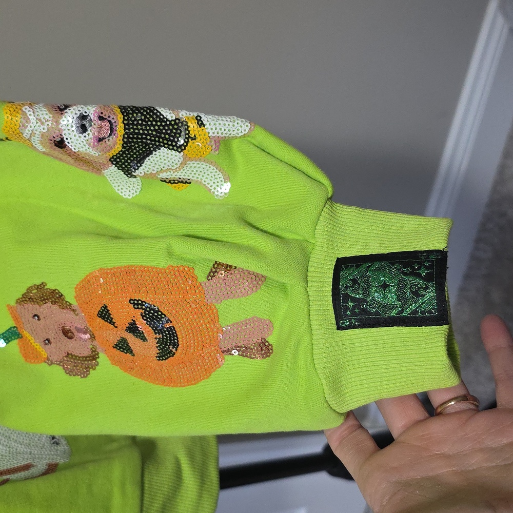 Queen of Sparkles Limited Edition Halloween Dogs Lime Green Sweatshirt Small - Picture 6 of 12